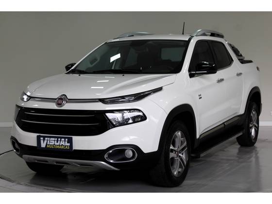 FIAT TORO 2.0 16V TURBO DIESEL VOLCANO 4WD AT9 FIAT TORO 2.0 16V TURBO DIESEL VOLCANO 4WD AT9